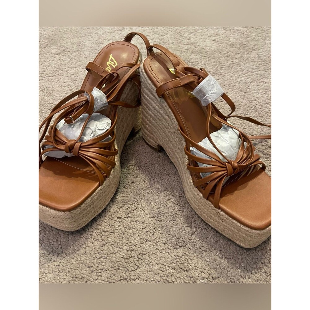 NWOT Brown Faux Leather Strappy Platform Wedge Sandals | Size 8.5